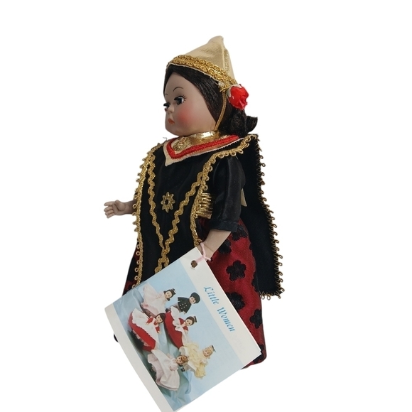 Indonesia - Boxed International-8" Doll by Madame Alexander #579 Retired 1988 - Picture 2 of 8